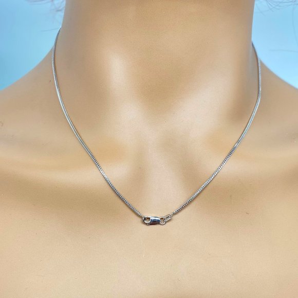 14K White Gold 3.1 Grams Chain Necklace - Picture 1 of 4